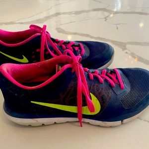 Nike Flex Running Shoes